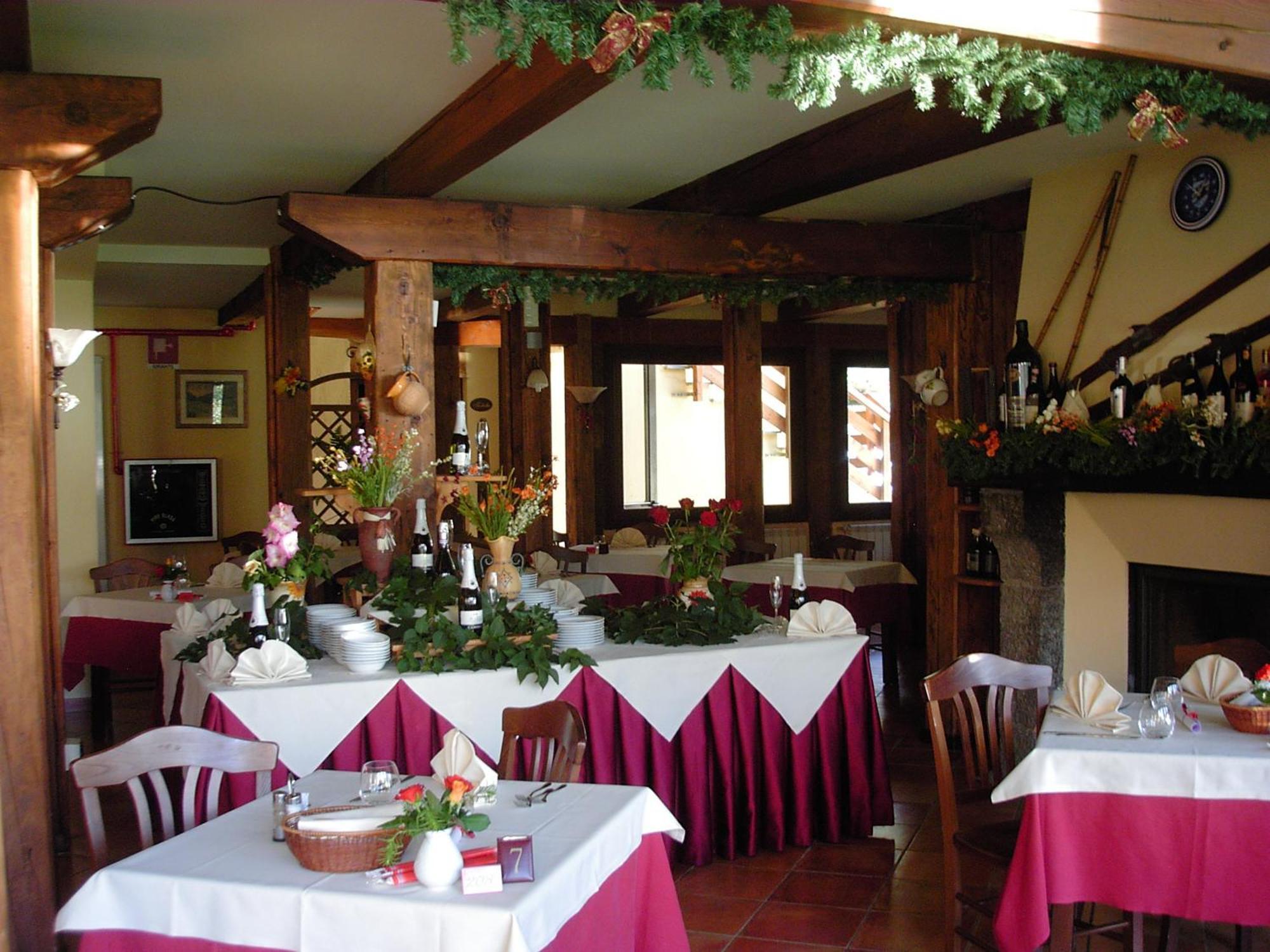 Hotel Ca Fiore Bardonecchia Ngoại thất bức ảnh