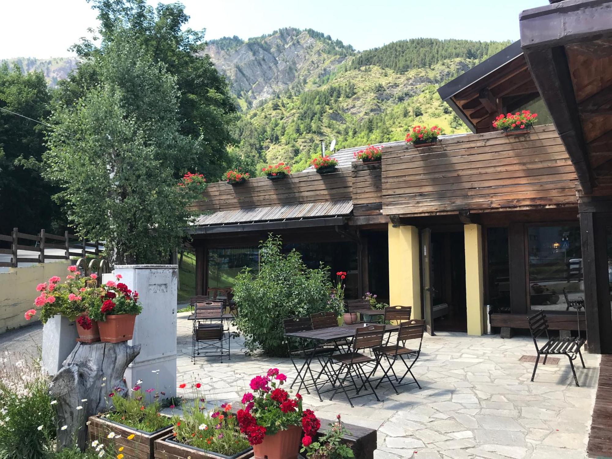 Hotel Ca Fiore Bardonecchia Ngoại thất bức ảnh