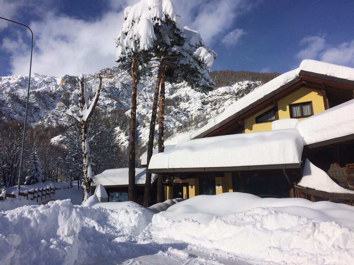 Hotel Ca Fiore Bardonecchia Ngoại thất bức ảnh