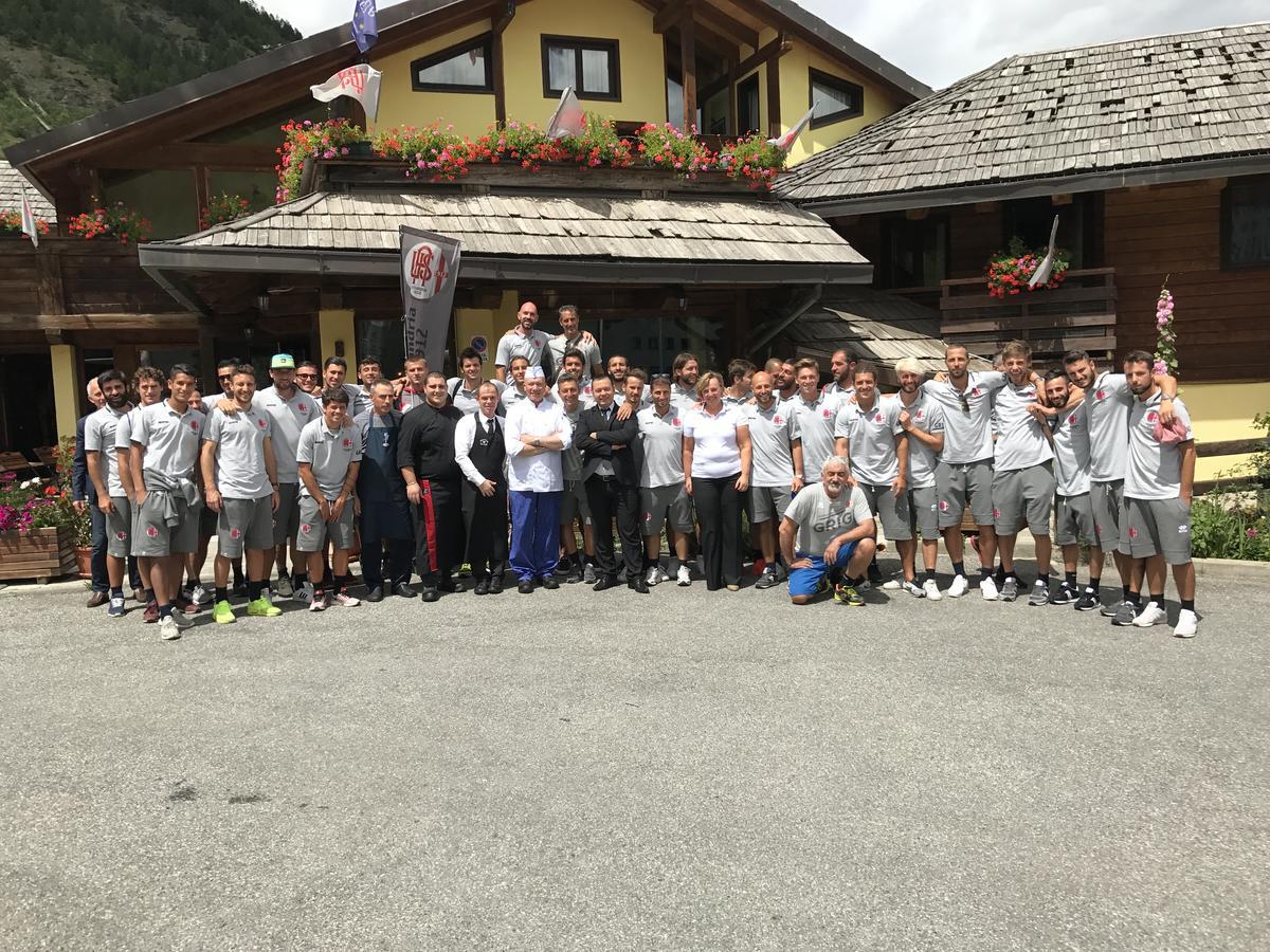 Hotel Ca Fiore Bardonecchia Ngoại thất bức ảnh