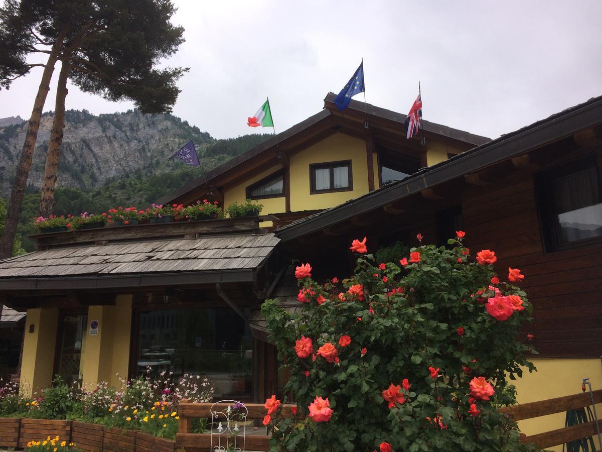 Hotel Ca Fiore Bardonecchia Ngoại thất bức ảnh